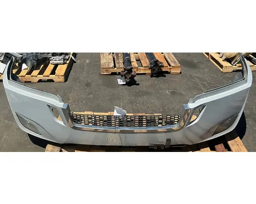 FREIGHTLINER Cascadia 126 Bumper Assembly, Front