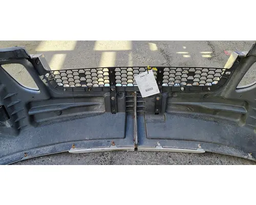 FREIGHTLINER Cascadia 126 Bumper Assembly, Front