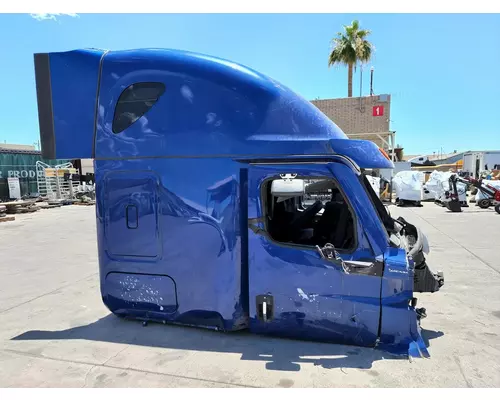 FREIGHTLINER Cascadia 126 Cab Assembly