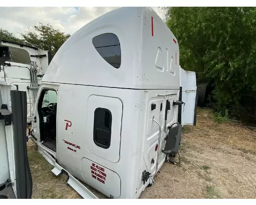 FREIGHTLINER Cascadia 126 Cab Assembly