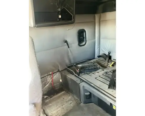 FREIGHTLINER Cascadia 126 Cab Assembly