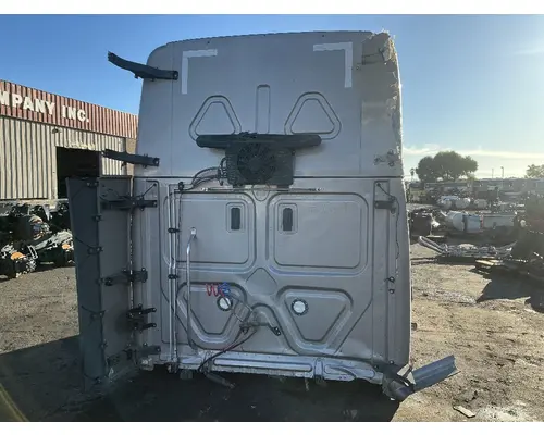 FREIGHTLINER Cascadia 126 Cab Assembly