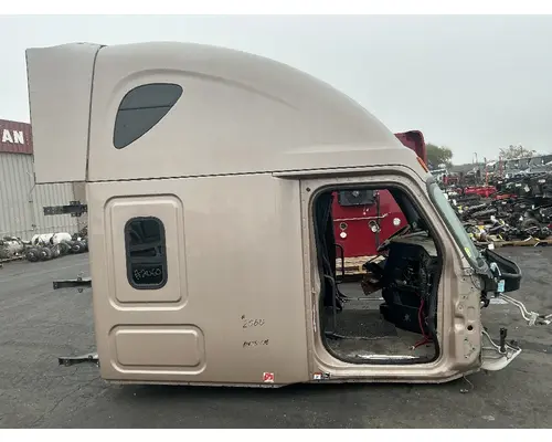FREIGHTLINER Cascadia 126 Cab Assembly