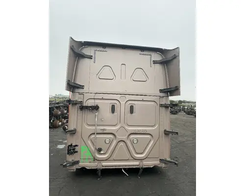FREIGHTLINER Cascadia 126 Cab Assembly