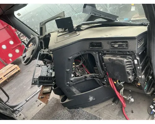 FREIGHTLINER Cascadia 126 Cab Assembly