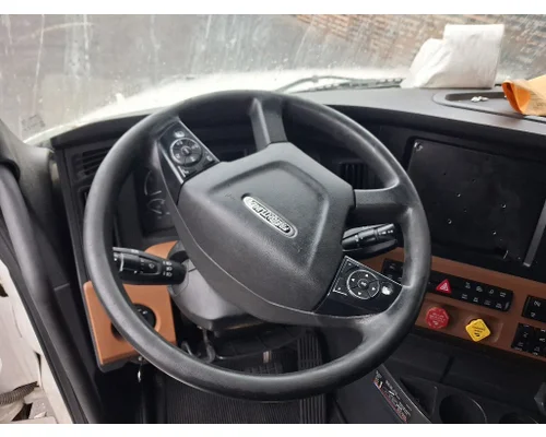 FREIGHTLINER Cascadia 126 Cab Assembly
