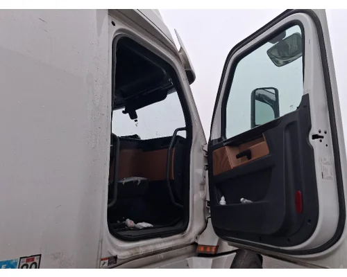 FREIGHTLINER Cascadia 126 Cab Assembly