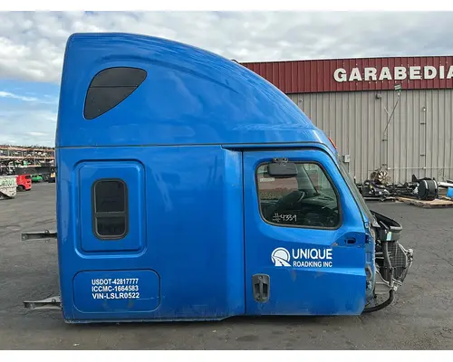 FREIGHTLINER Cascadia 126 Cab Assembly