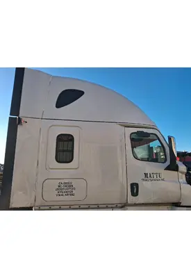 FREIGHTLINER Cascadia 126 Cab Assembly