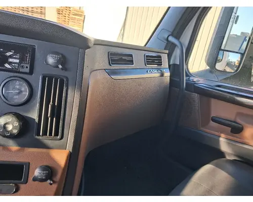 FREIGHTLINER Cascadia 126 Cab Assembly