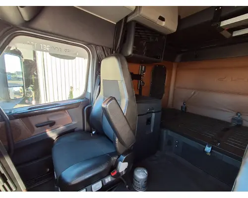 FREIGHTLINER Cascadia 126 Cab Assembly
