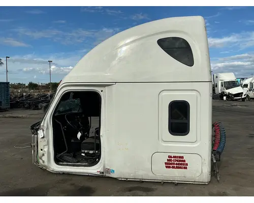 FREIGHTLINER Cascadia 126 Cab Assembly