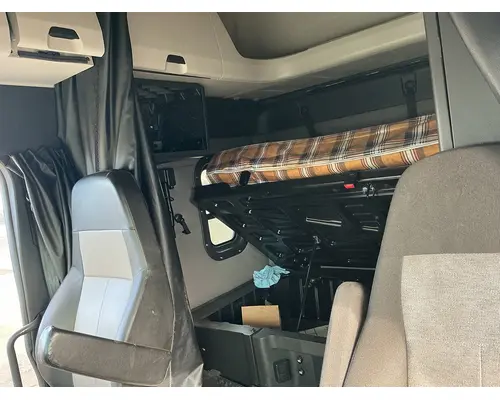 FREIGHTLINER Cascadia 126 Cab Assembly