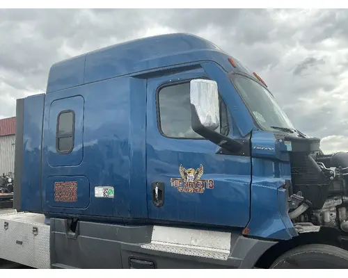 FREIGHTLINER Cascadia 126 Cab Assembly