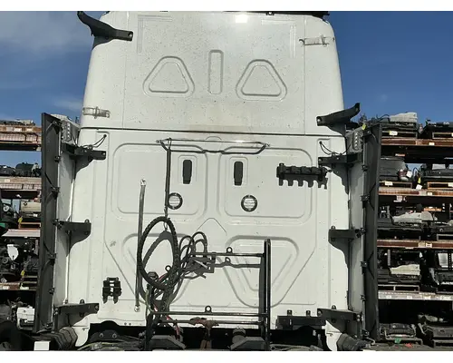 FREIGHTLINER Cascadia 126 Cab Assembly