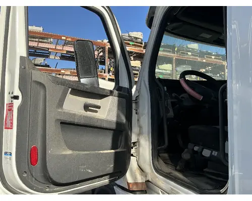 FREIGHTLINER Cascadia 126 Cab Assembly