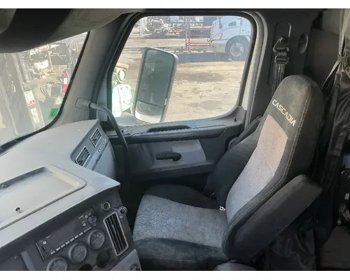 FREIGHTLINER Cascadia 126 Cab Assembly