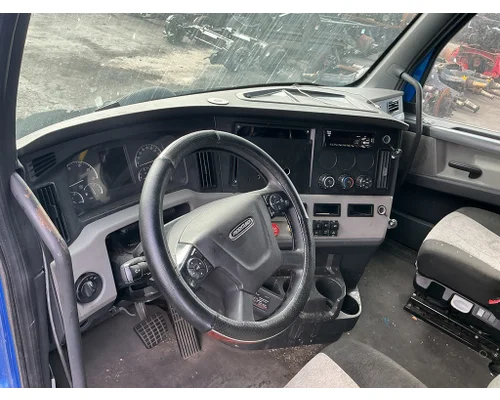 FREIGHTLINER Cascadia 126 Cab Assembly