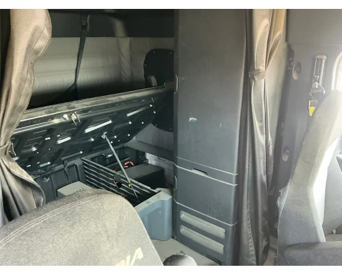 FREIGHTLINER Cascadia 126 Cab Assembly