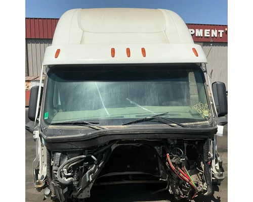 FREIGHTLINER Cascadia 126 Cab Assembly