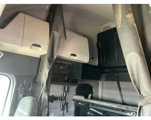 FREIGHTLINER Cascadia 126 Cab Assembly
