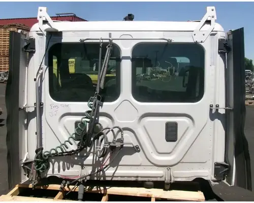 FREIGHTLINER Cascadia 126 Cab Assembly