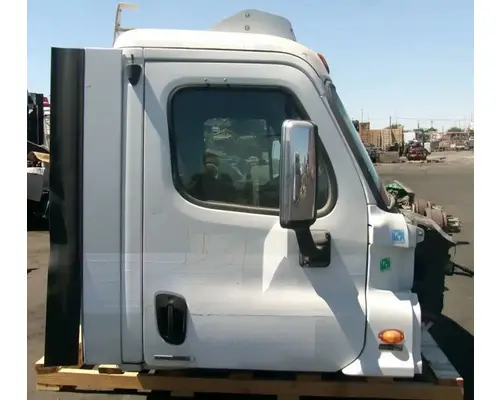 FREIGHTLINER Cascadia 126 Cab Assembly