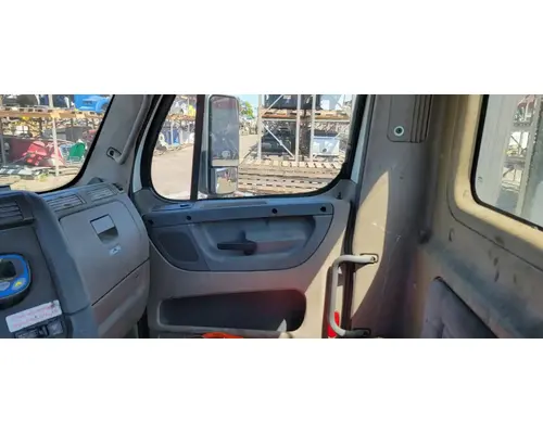 FREIGHTLINER Cascadia 126 Cab Assembly