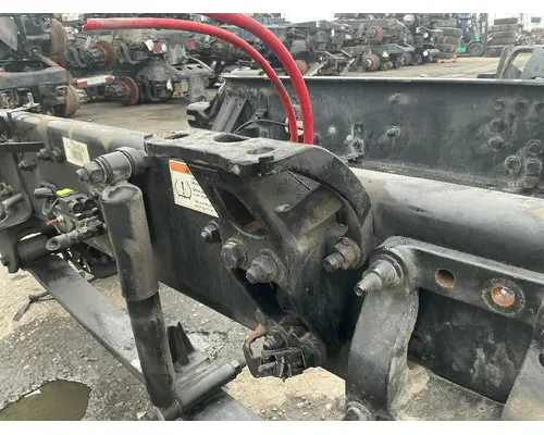FREIGHTLINER Cascadia 126 Cab Mount Bracket