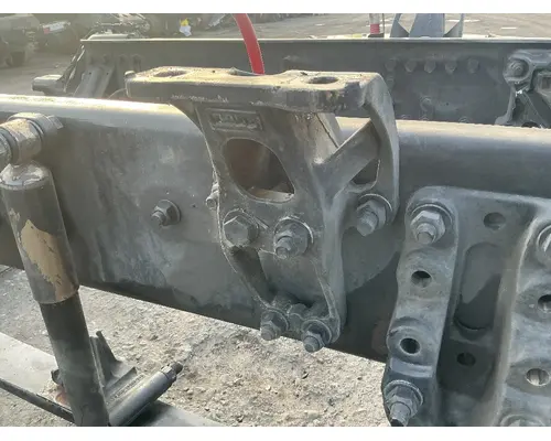 FREIGHTLINER Cascadia 126 Cab Mount Bracket