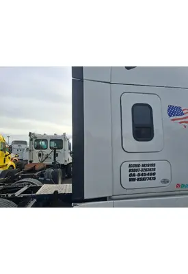 FREIGHTLINER Cascadia 126 Cab/Sleeper Fairing