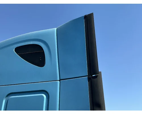 FREIGHTLINER Cascadia 126 CabSleeper Fairing