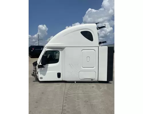 FREIGHTLINER Cascadia 126 Cab