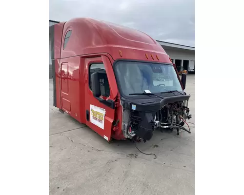 FREIGHTLINER Cascadia 126 Cab