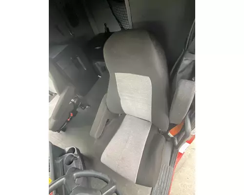 FREIGHTLINER Cascadia 126 Cab