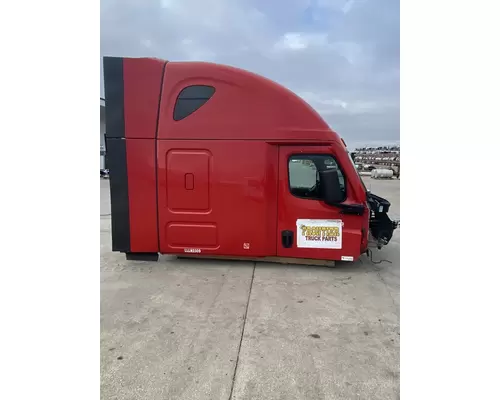 FREIGHTLINER Cascadia 126 Cab