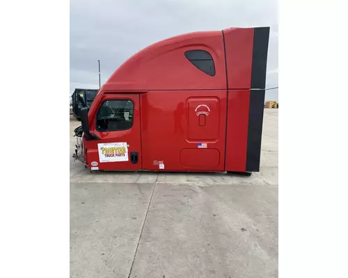 FREIGHTLINER Cascadia 126 Cab