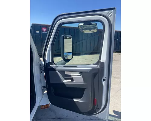 FREIGHTLINER Cascadia 126 Cab