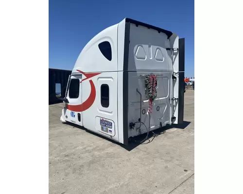 FREIGHTLINER Cascadia 126 Cab