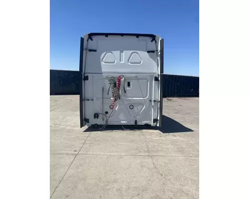 FREIGHTLINER Cascadia 126 Cab