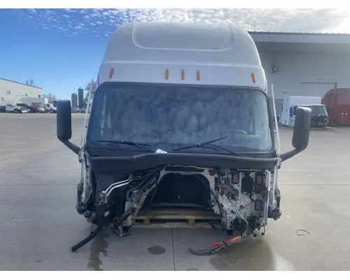 FREIGHTLINER Cascadia 126 Cab