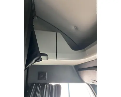 FREIGHTLINER Cascadia 126 Cab