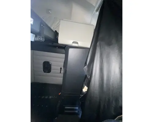 FREIGHTLINER Cascadia 126 Cab