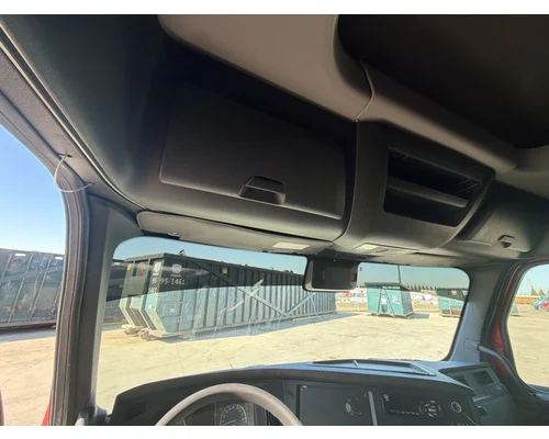 FREIGHTLINER Cascadia 126 Cab