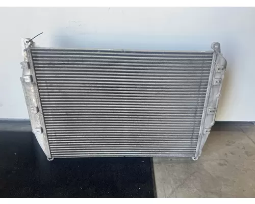 FREIGHTLINER Cascadia 126 Charge Air Cooler