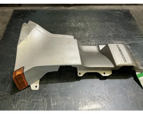 FREIGHTLINER Cascadia 126 Cowl