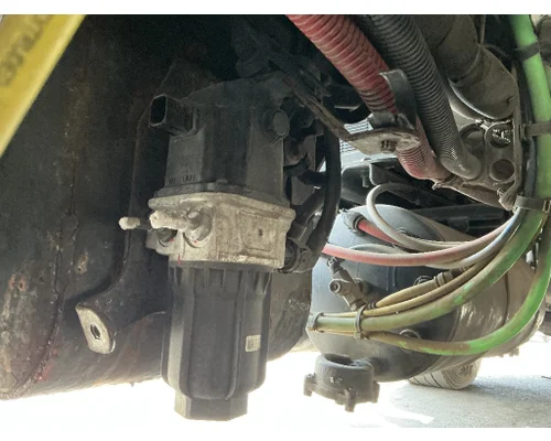 FREIGHTLINER Cascadia 126 DEF Pump