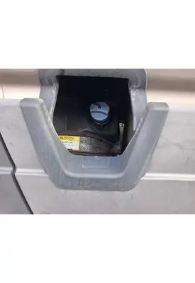 FREIGHTLINER Cascadia 126 DEF Tank