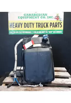 FREIGHTLINER Cascadia 126 DEF Tank