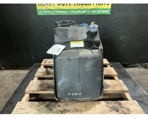 FREIGHTLINER Cascadia 126 DEF Tank